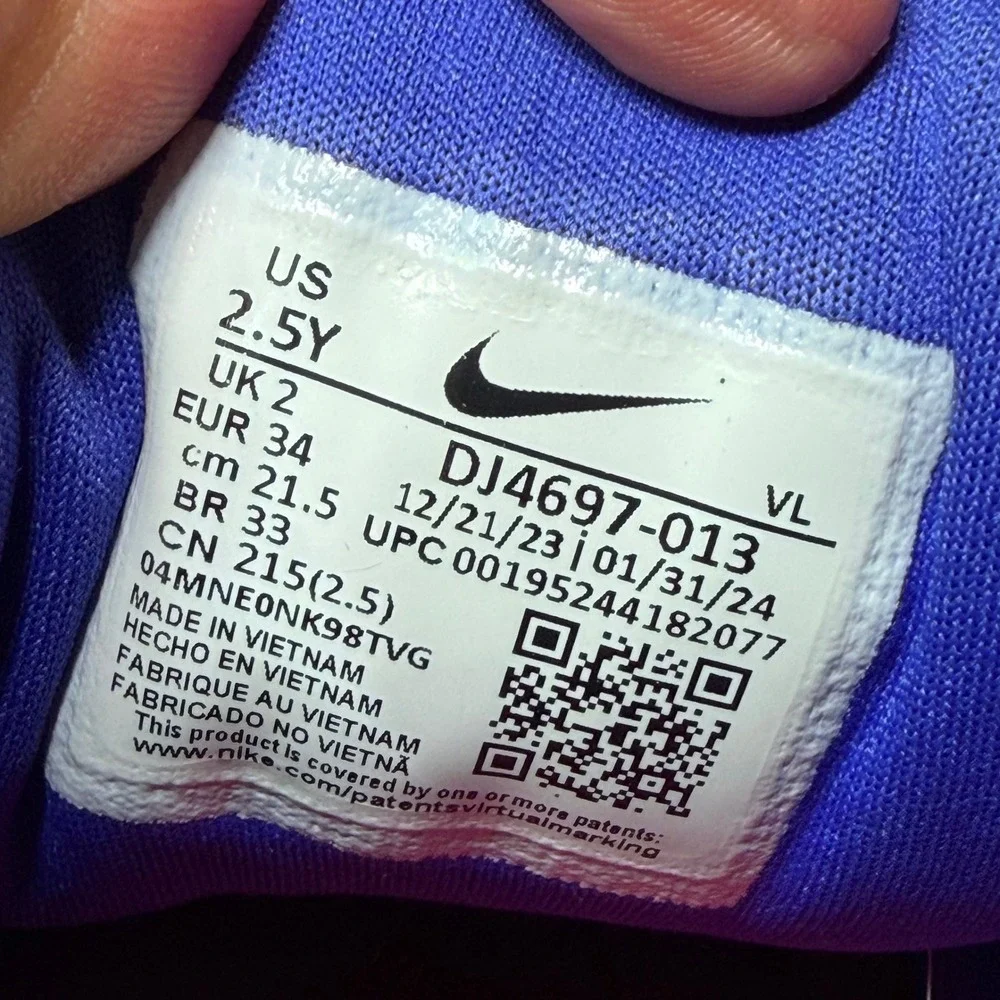 Nike Star Runner 3 SE Sneakers Kids 2.5Y Black Hook Loop Athletic Running Shoes